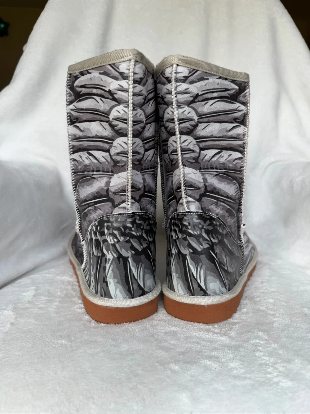 Women’s Winter Boots with Angel Wing Print Plush Fleece Lining Size 40